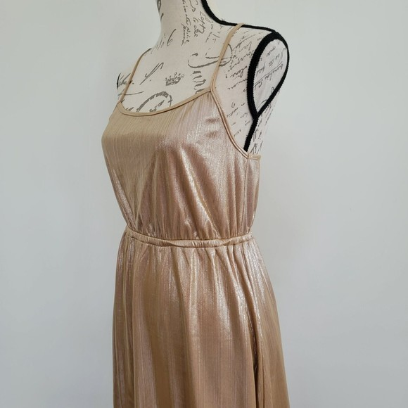 Wild Blue x Sadie Robertson Sz M Juniors Sheath Dress Gold Metallic NWT - Picture 3 of 9